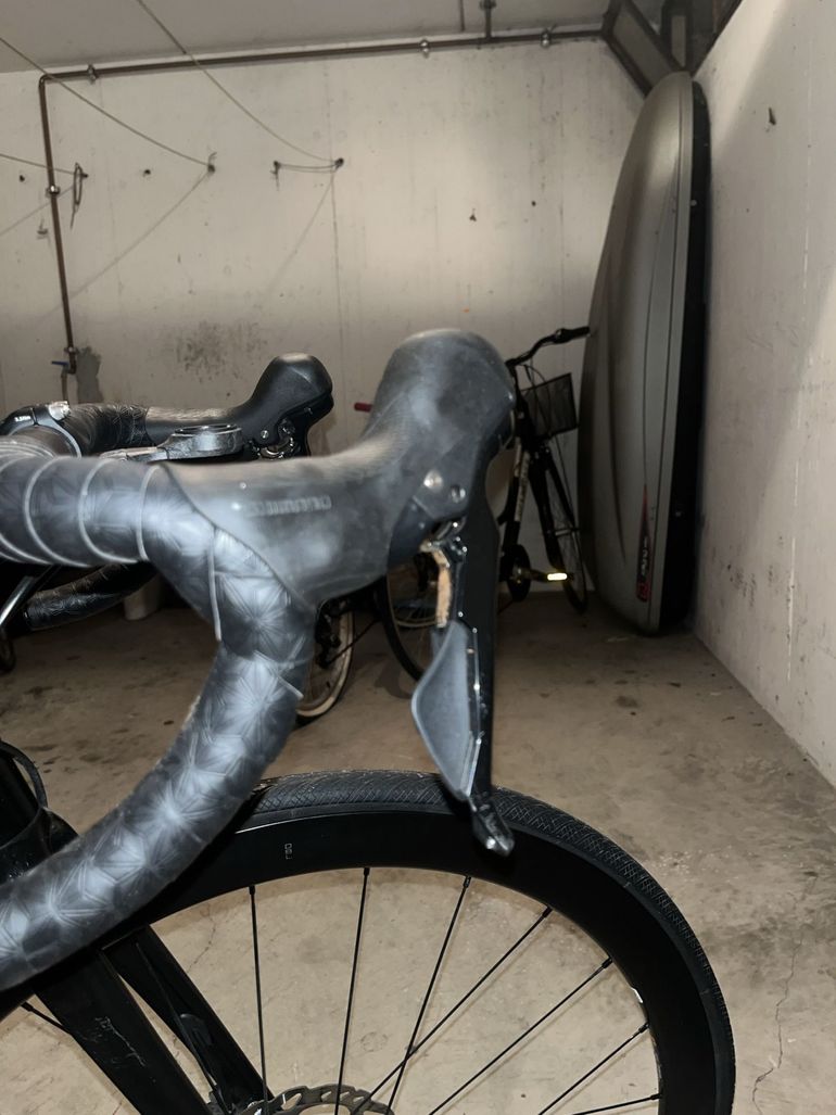 Käytetty Giant TCR Advanced Pro Disc 2 2021 2021 Road & Gravel — kuva 10 / 10