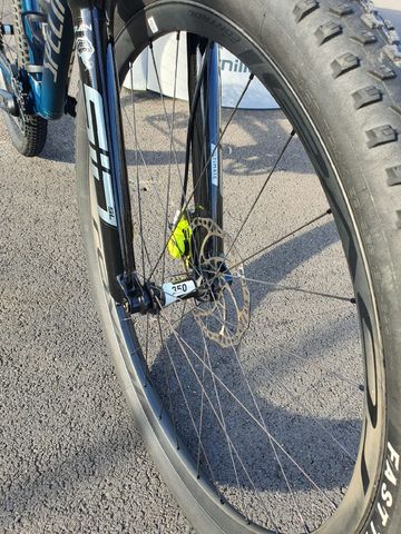 Used Specialized Epic Sram Eagle Transmission X0 2024 Mountainbike, Blue, 29 — image 10 of 17