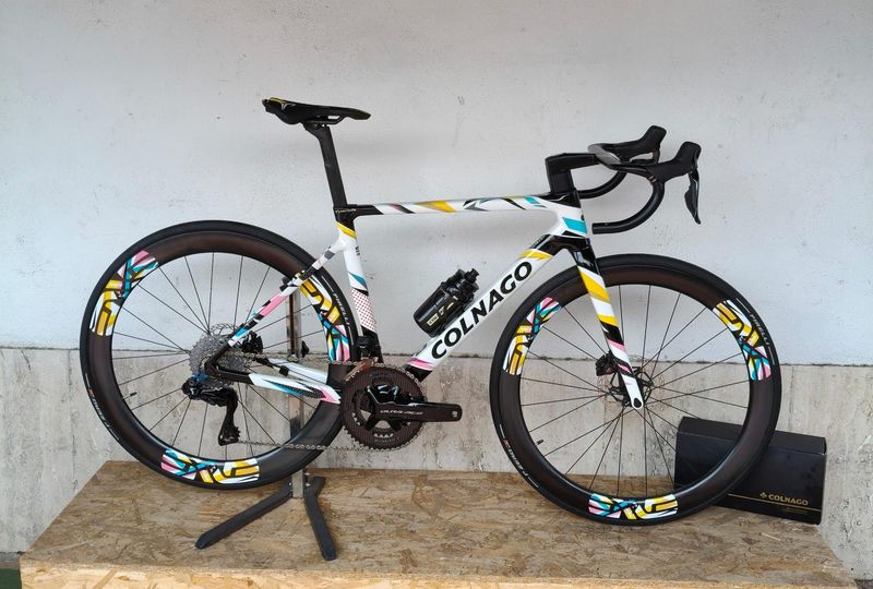 Gebrauchtes Colnago V4Rs Shimano Dura Ace Di2 12V Tadej Pogacar Special Edition 2025 Road & Gravel