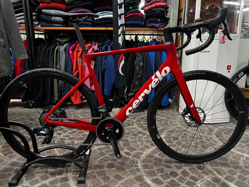 Used Cervélo Caledonia-5 Force eTap AXS 2024 2024 Road & Gravel