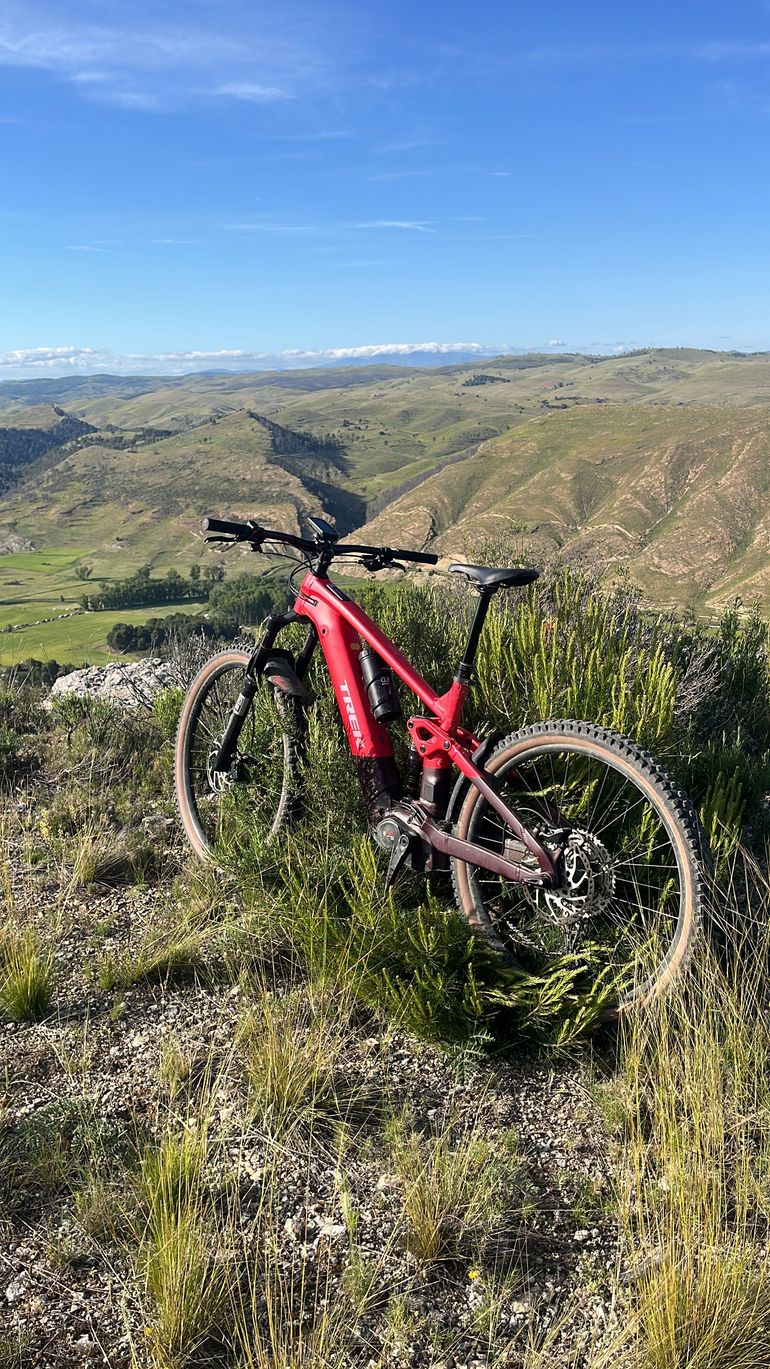 Gebrauchtes Trek Rail+ 5 Gen 5 2025 2025 Mountainbike, Rot, 27.5 — Bild 3 von 7