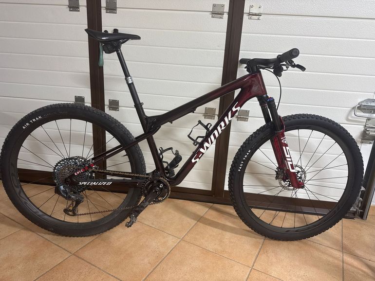 Used Specialized Epic Sram Eagle Transmission XX 2024 Mountainbike, Red — image 1 of 8