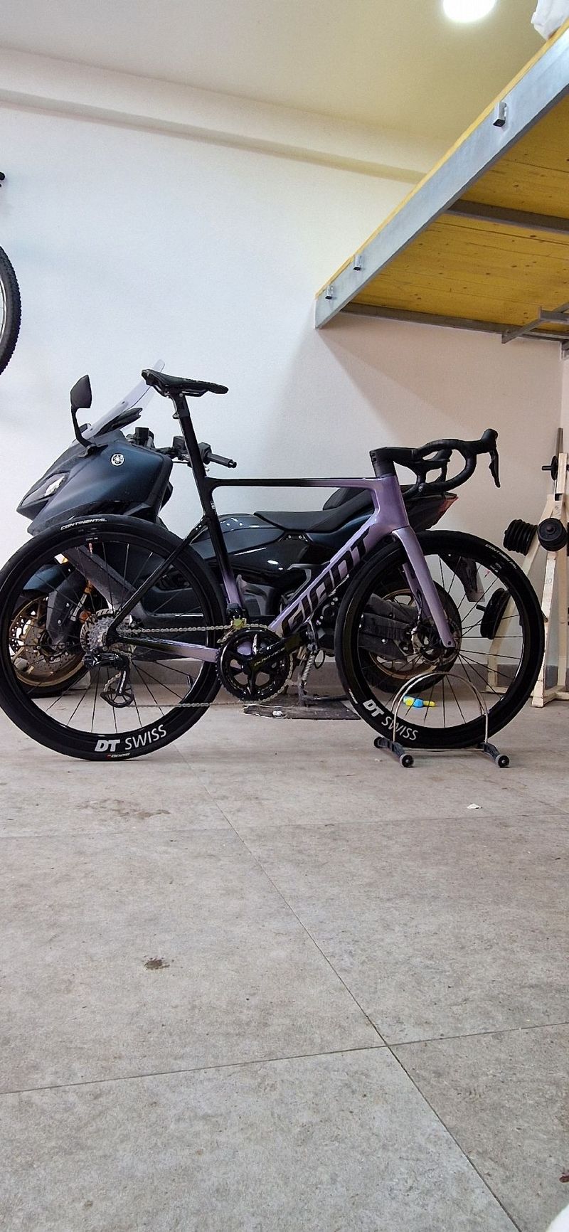 Giant PROPEL SL 2025 2025 Road & Gravel usato, Nero — immagine 4 di 6