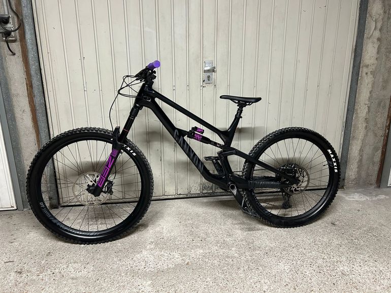 Canyon Torque SRAM GX Eagle 2024 Mountainbike usato, Nero — immagine 6 di 8