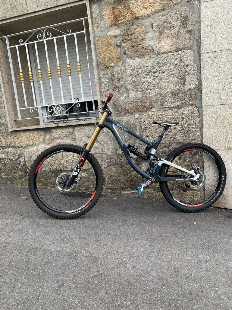 Used Saracen Myst Team 29 2021 2021 Mountainbike, White, 29 — image 2 of 3