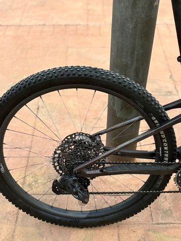 Używany Orbea Oiz SRAM GX Eagle AXS 2025 Mountainbike — zdjęcie 2 z 4