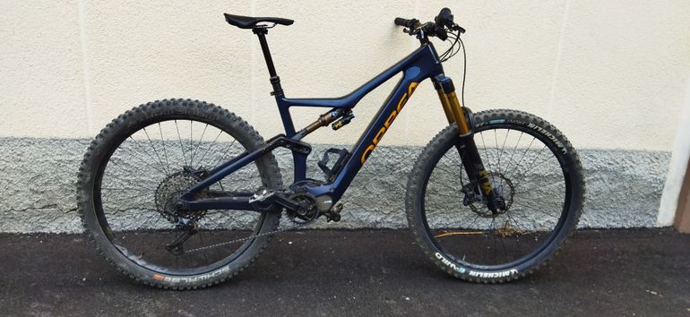Gebrauchtes Orbea RISE M20 20mph 2022 2022 Mountainbike, Blau, 29 — Bild 1 von 5