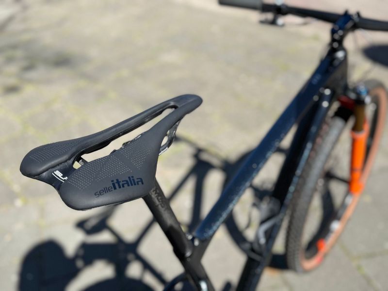 Used Giant Xtc SRAM XX1 Eagle AXS 2025 Mountainbike, Black — image 14 of 18