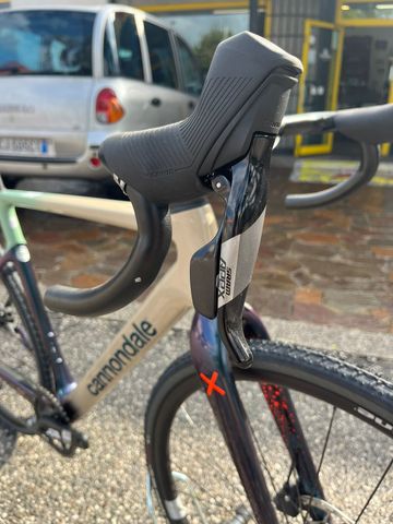 Used Cannondale Supersix SRAM Apex 2024 Road & Gravel, White — image 3 of 7