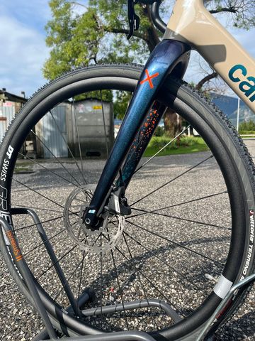 Used Cannondale Supersix SRAM Apex 2024 Road & Gravel, White — image 7 of 7