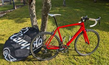 Used Specialized Tarmac Expert SL5 2016 Road & Gravel, Red — image 2 of 6