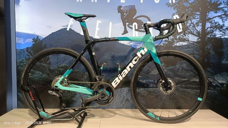 Used Bianchi XR3 Disc 2023 Road & Gravel — image 1 of 6