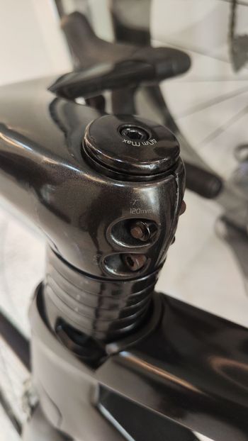 Used Trek Madone 9.9 2017 2017 Road & Gravel, Black — image 3 of 16