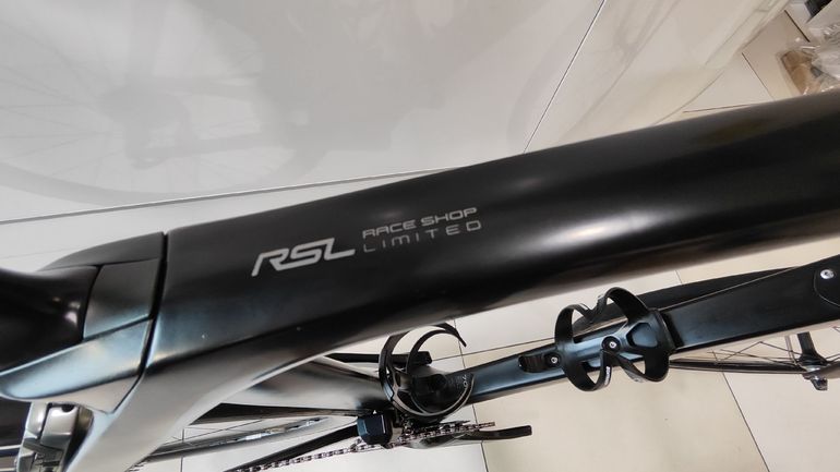 Used Trek Madone 9.9 2017 2017 Road & Gravel, Black — image 4 of 16