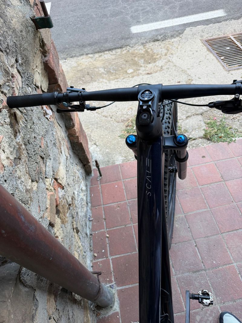 Tweedehands Scott Scale 930 blue 2024 2024 Mountainbike — afbeelding 4 van 17