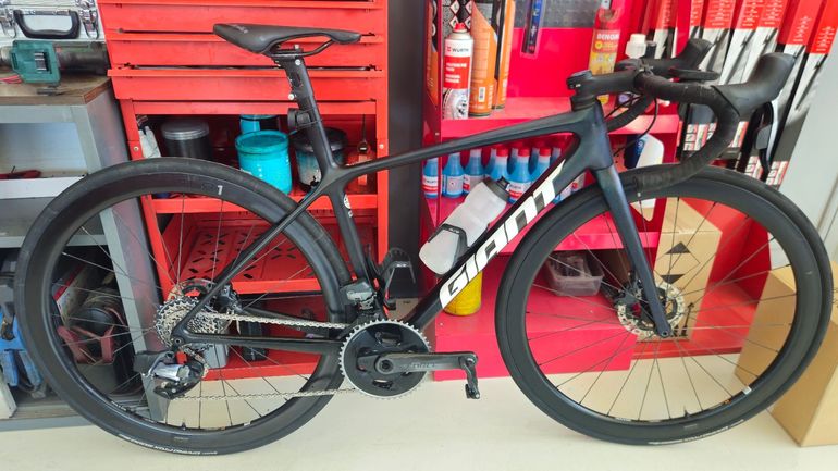 Used Giant TCR Advanced SL Disc 1 AXS 2023 2023 Road & Gravel — image 6 of 6