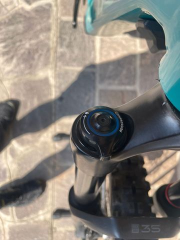 Focus Jam Shimano Deore XT 2024 Mountainbike usato, Blu — immagine 16 di 20