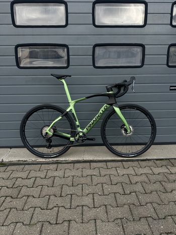 Pinarello, GREVIL F7 - SHIMANO GRX 820 2024