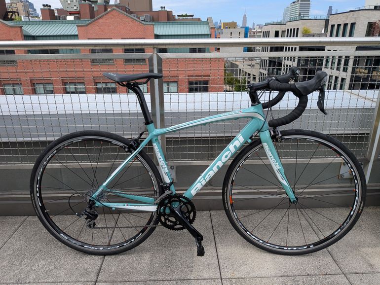 自転車本体 Bianchi Impulso 105 2020 Bianchi Impulso 105 2020 — Price & Specs | 2BX