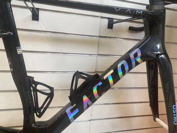 Used Factor OSTRO VAM.2.0 Frameset 2025 Road & Gravel, Black — image 2 of 5