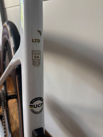 Używany BMC Teammachine SLR01 THREE 2023 2023 Road & Gravel — zdjęcie 5 z 15