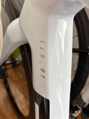 Używany BMC Teammachine SLR01 THREE 2023 2023 Road & Gravel — zdjęcie 7 z 15