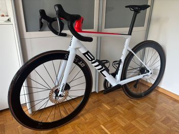 Używany BMC Teammachine SLR01 THREE 2023 2023 Road & Gravel — zdjęcie 6 z 15