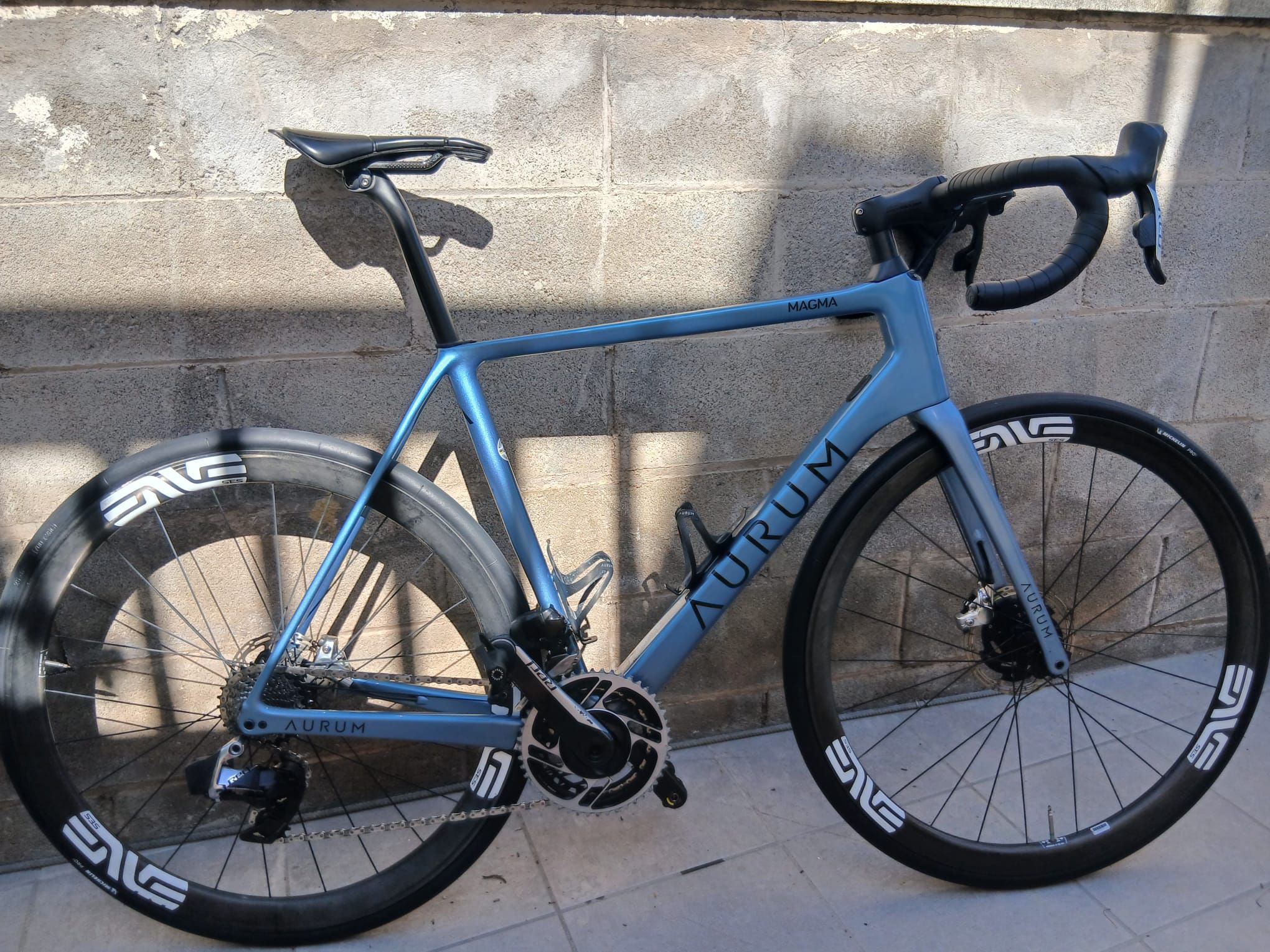 Aurum Eolo Ciclismo Bici Bicycle Helmet Eolo Kometa Jersey