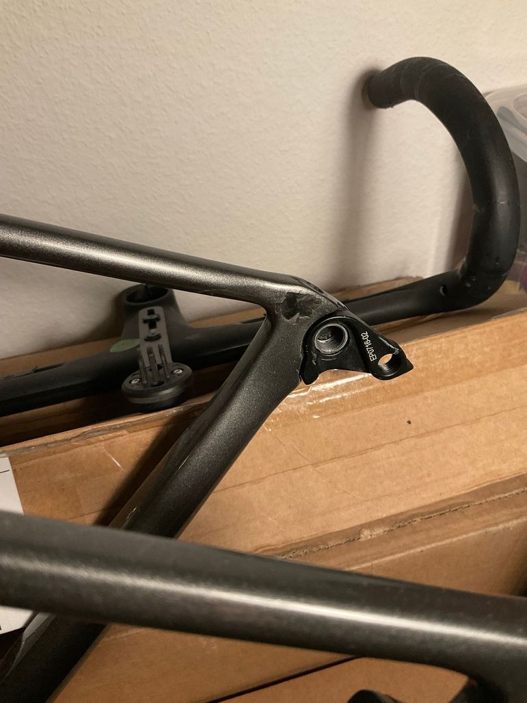 Used Canyon Ultimate CF SL Disc 8.0 2019 Frameset 2019 Road & Gravel, Light Gray — image 14 of 16