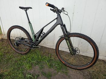 Used UNNO 2024 UNNO Dash Factory - XL / 29" / Chris King Frameset Frameset 2024 Mountainbike, Green — image 2 of 13