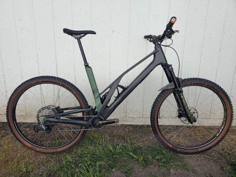 Used UNNO 2024 UNNO Dash Factory - XL / 29" / Chris King Frameset Frameset 2024 Mountainbike, Green — image 1 of 13