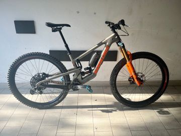 Brugt Santa Cruz MEGATOWER X01 / Carbon CC 2023 2023 MTB