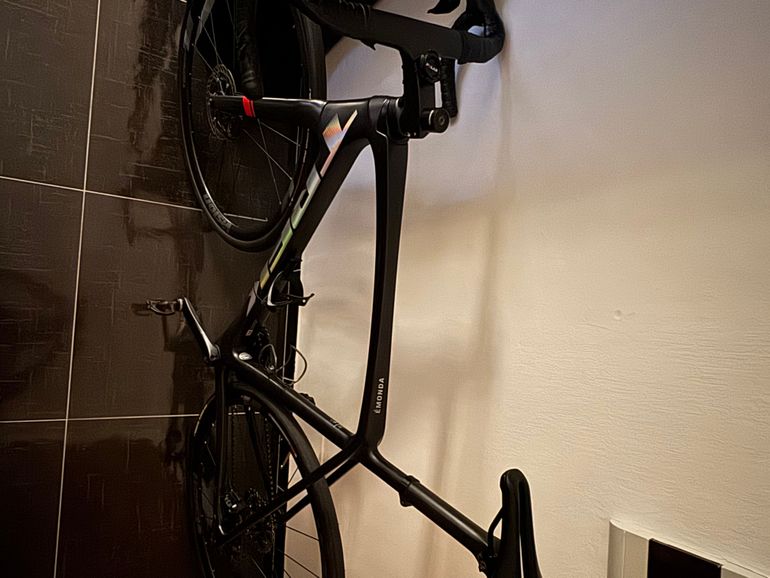 Used Trek Émonda SLR 7 2023 2023 Road & Gravel, Black — image 8 of 12