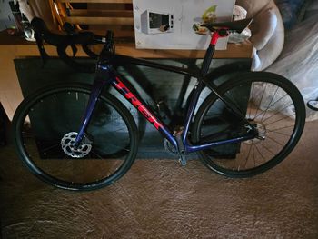Gebrauchtes Trek Domane Shimano GRX 2024 Road & Gravel, Violett — Bild 1 von 4
