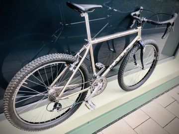 Used Marin Team Issue 1990 Mountainbike, Light Gray, 26 — image 2 of 8