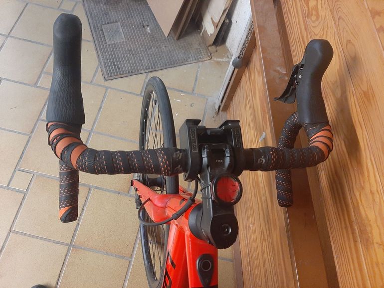 Used Lapierre e-Sensium 3.2 2022 2022 Road & Gravel — image 6 of 8