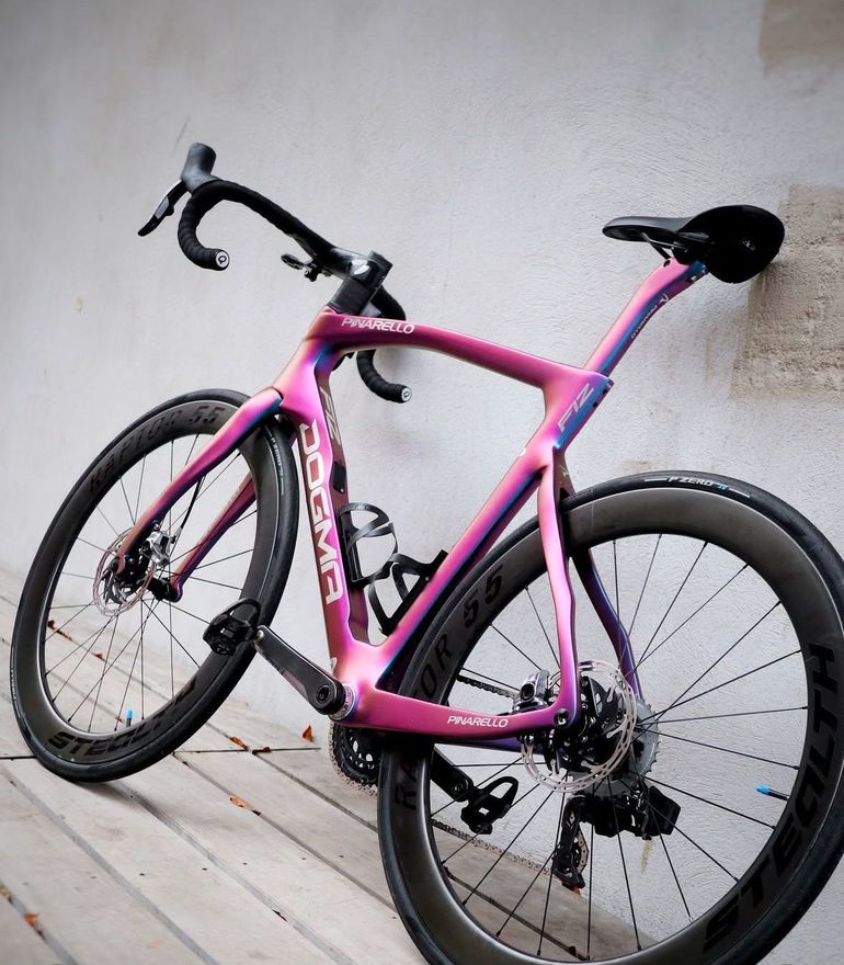 Pinarello Dogma F12 Pink Pinarello F12 Italia Special Edition