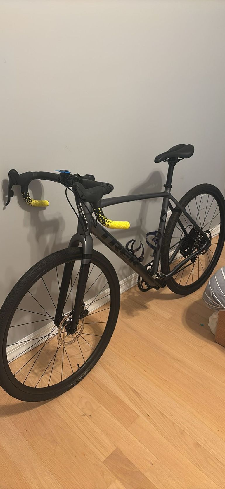 beste handyhalterung mountainbike sincetop Fahrrad,Mountainbike-Vorbau Handyhalter,Universelle Aluminium Stengel Lenkerhalterung,Fahrrad Handyklemme,MTB/Rennrad Schnellbefestigung/Lösung für das Handy【Serie C Asia Import Färbe:RAL 9006 Prairie School of DuPage