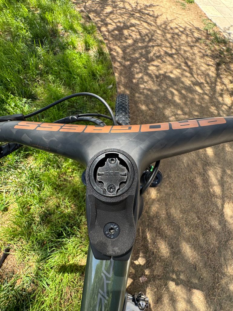 Used Berria DC 8 2024 2024 Mountainbike, Green — image 9 of 18