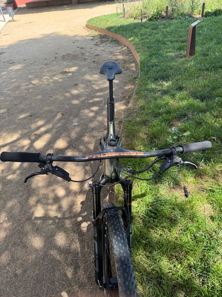 Used Berria DC 8 2024 2024 Mountainbike, Green — image 15 of 18