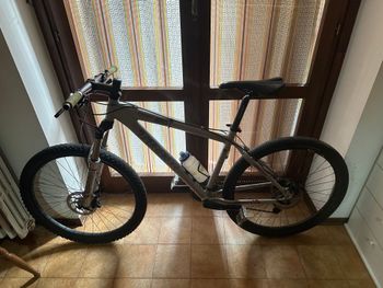 Used Trek 6500 2008 Mountainbike, Light Gray — image 2 of 3