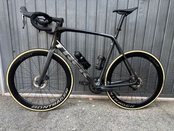 Used Trek SLR6 2024 Road & Gravel — image 2 of 10