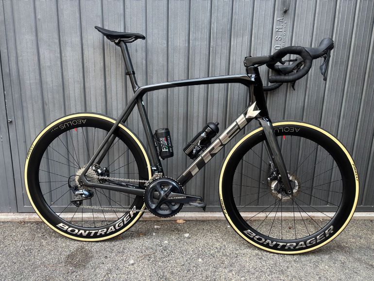 Used Trek SLR6 2024 Road & Gravel — image 1 of 10