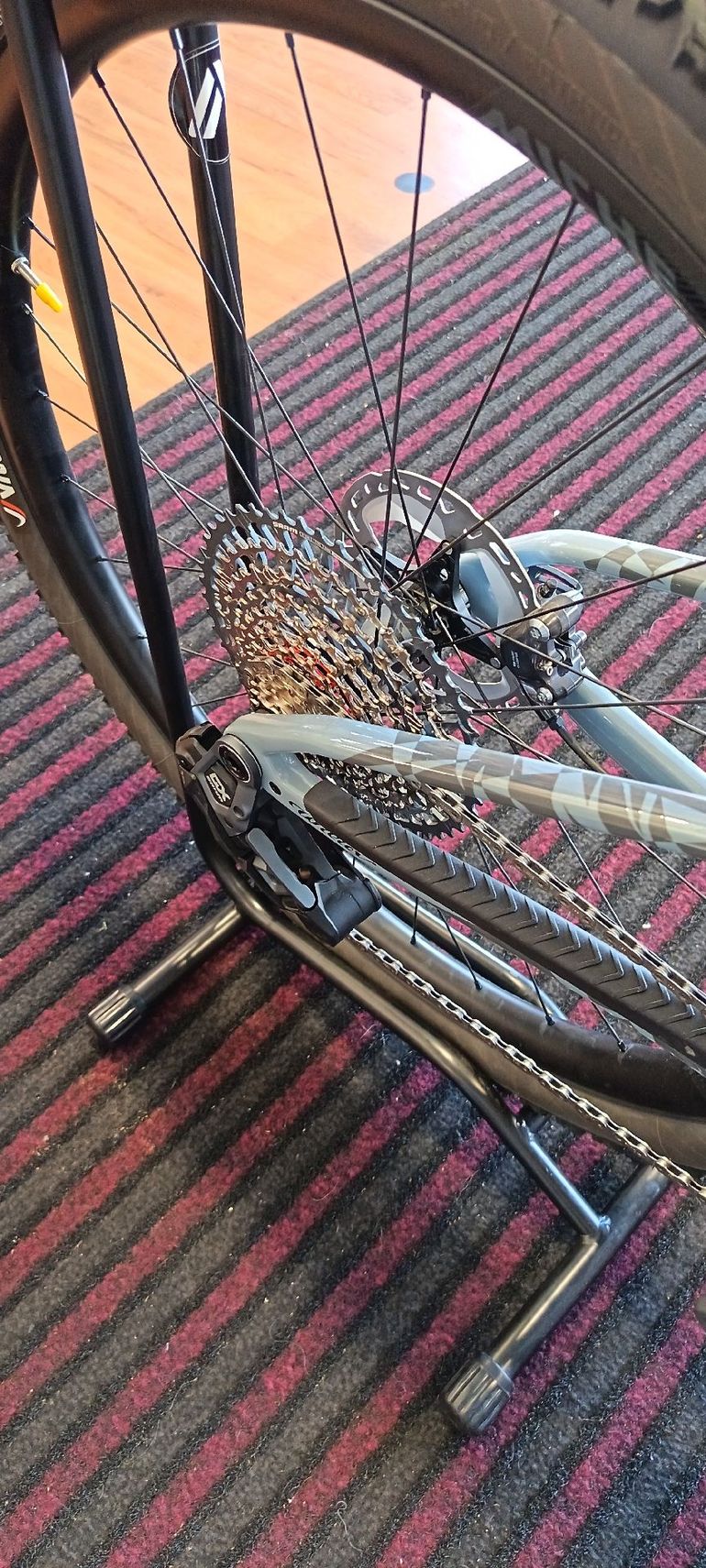 Used Wilier SLR 2025 Mountainbike, Light Gray — image 5 of 5