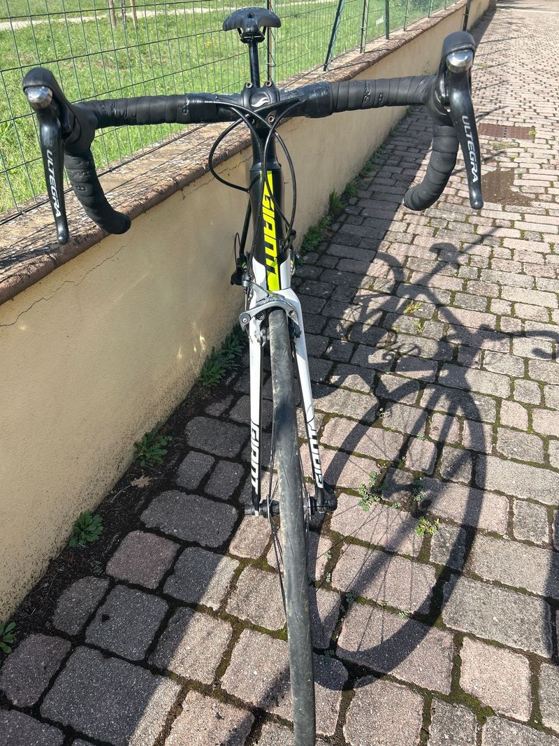 Použité Giant TCR Advanced 1 2016 2016 Road & Gravel — obrázek 4 z 5
