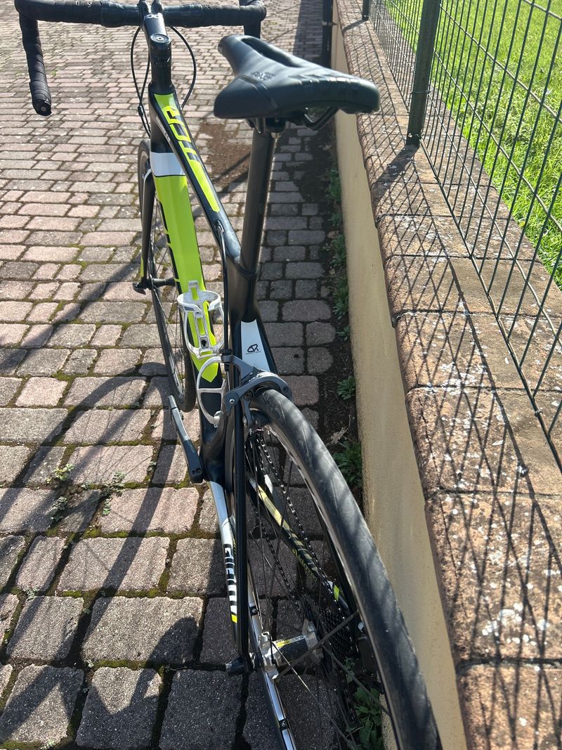 Použité Giant TCR Advanced 1 2016 2016 Road & Gravel — obrázek 5 z 5