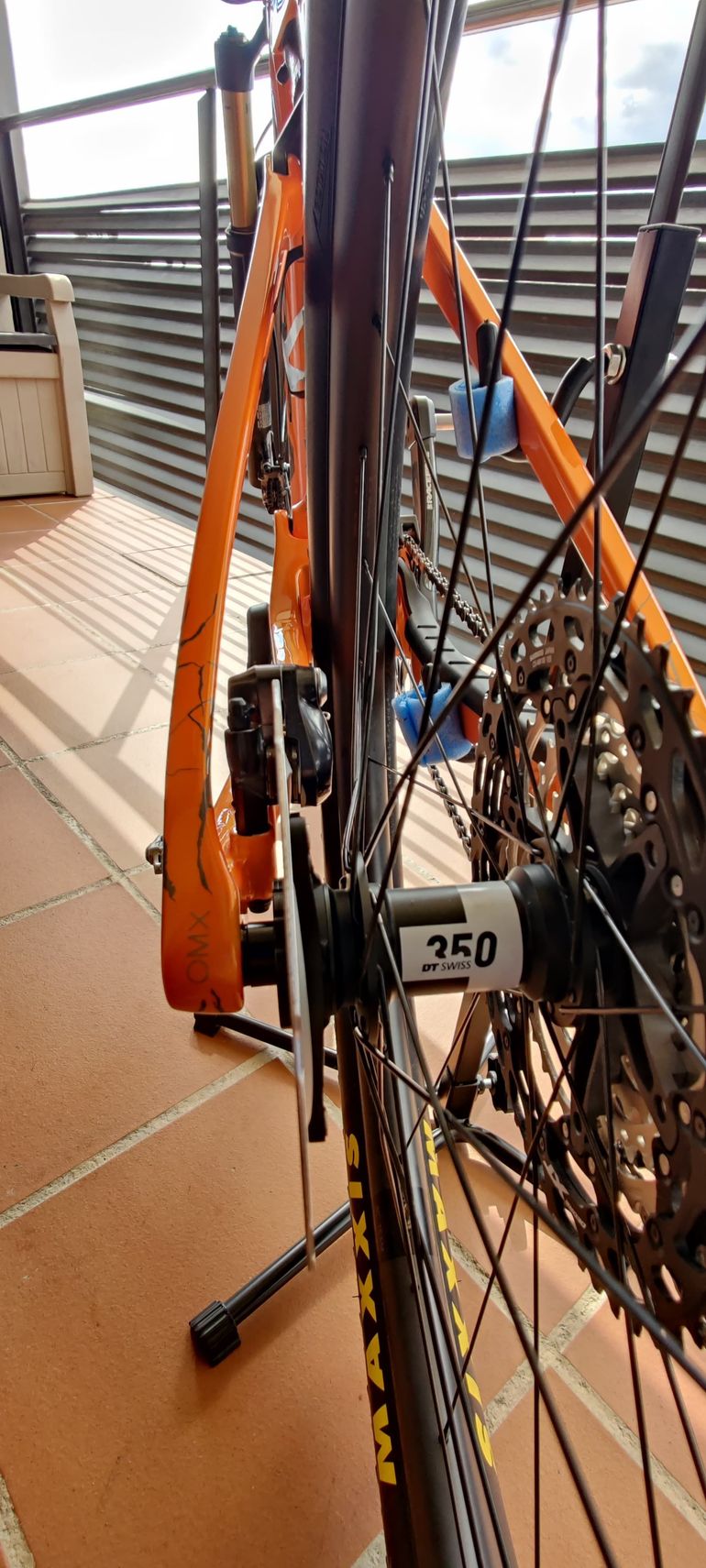 Used Orbea OIZ M PRO TR 2022 2022 Mountainbike, Orange, 29 — image 4 of 9