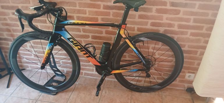 Used Giant Propel Advanced Pro 2 2018 2018 Road & Gravel — image 2 of 5