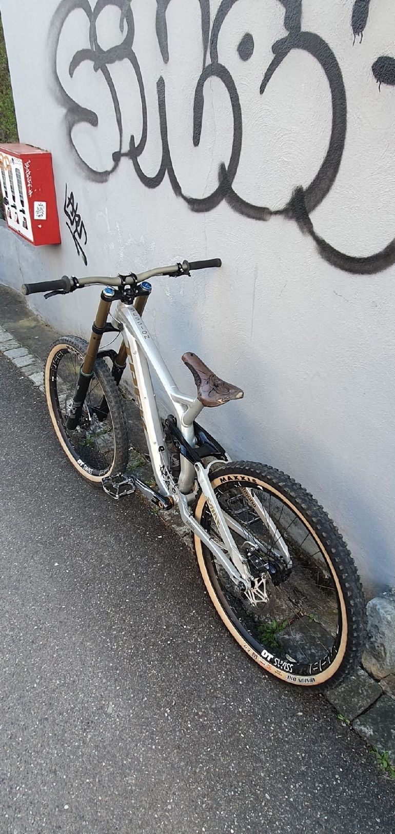 サケビクン　8期 Slash 9.8 XT Gen 5 - Trek Bikes