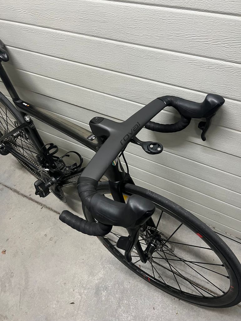 Used Specialized S-Works Tarmac SL6 - SRAM Red eTap AXS 2020 2020 Road & Gravel — image 3 of 4